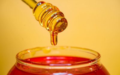 Storia, origini e significato del miele: tutti i segreti della dolcezza